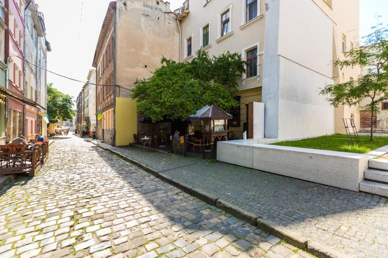 Квартира На Вулиці Федорова 29 Біля Площі Ринок Підвальна Lviv Exterior foto